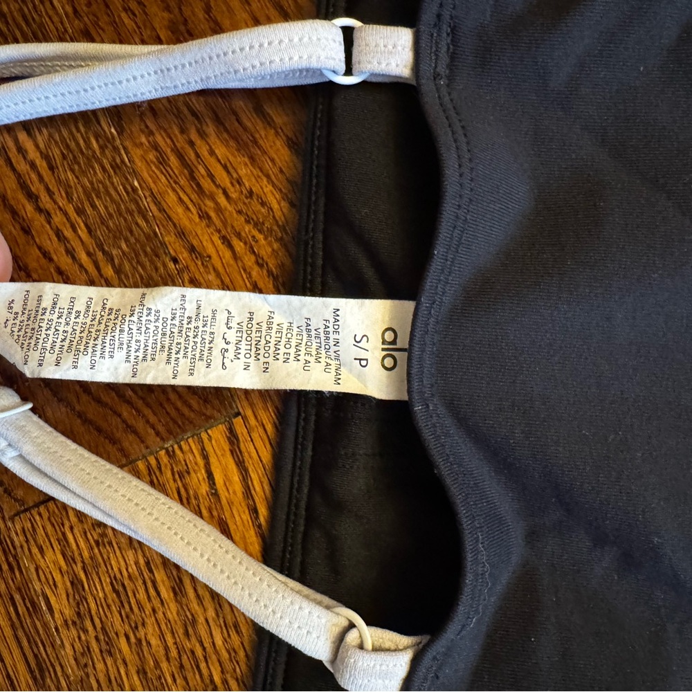 Alo Yoga Airbrush Streamlined Bra Tank - Picture 4 of 5